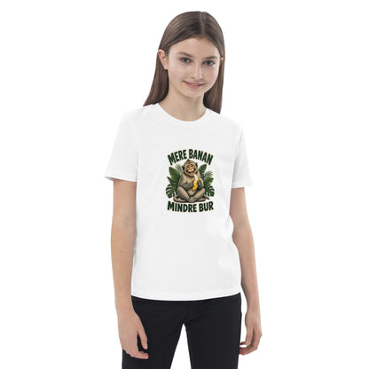 Børne t-shirt med teksten Mere banan, mindre bur og en glad abe med en banan i farven hvid, båret af en pige