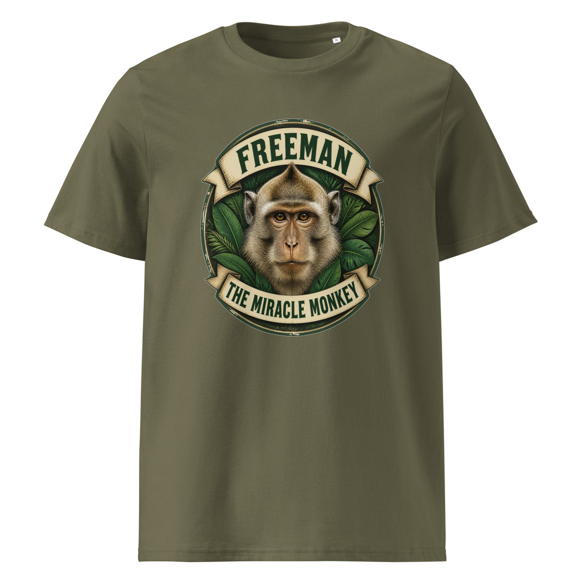 Freeman The Miracle Monkey t-shirt med abe i grønt badge i farven khaki, set forfra