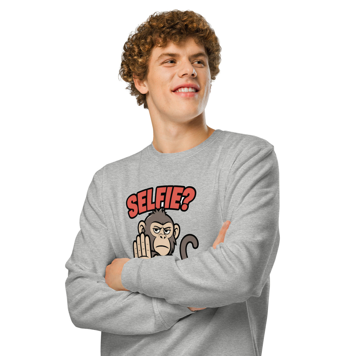 Sweatshirt med teksten Selfie? Nej tak og en abe der holder hånden op i farven lysegrå meleret, båret af en ung mand